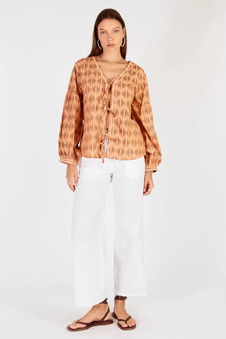 Cowgirl Surfer Mano Tie Shirt Chocolate