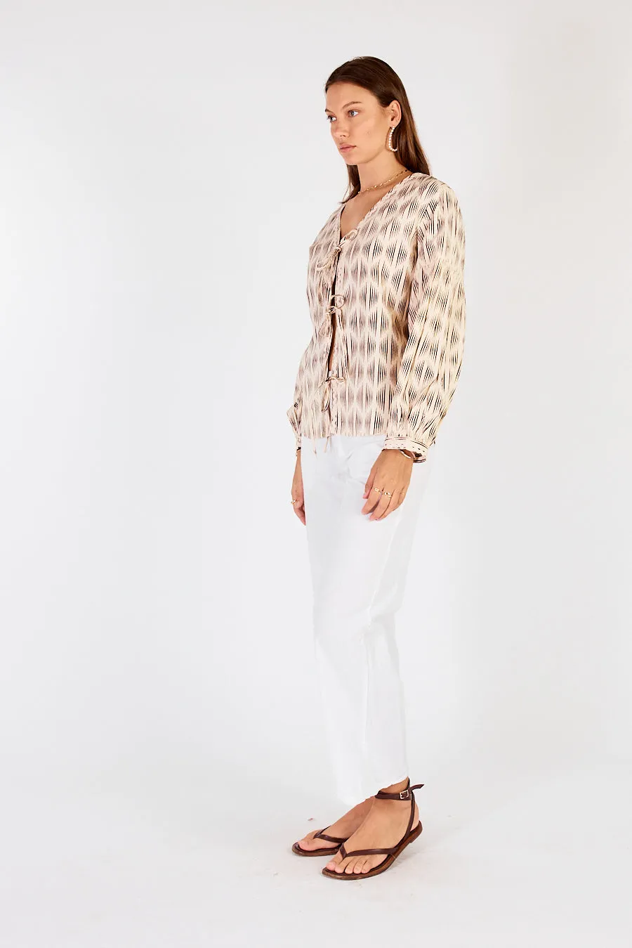 Cowgirl Surfer Mano Tie Shirt Cream