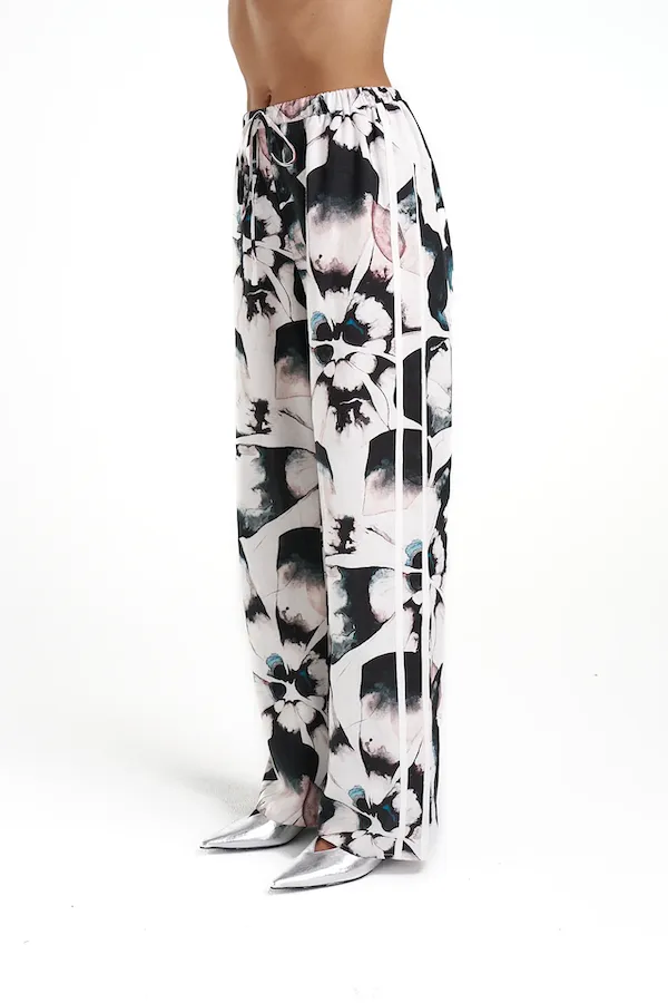 ELASTIC PANT W/ STRIPE