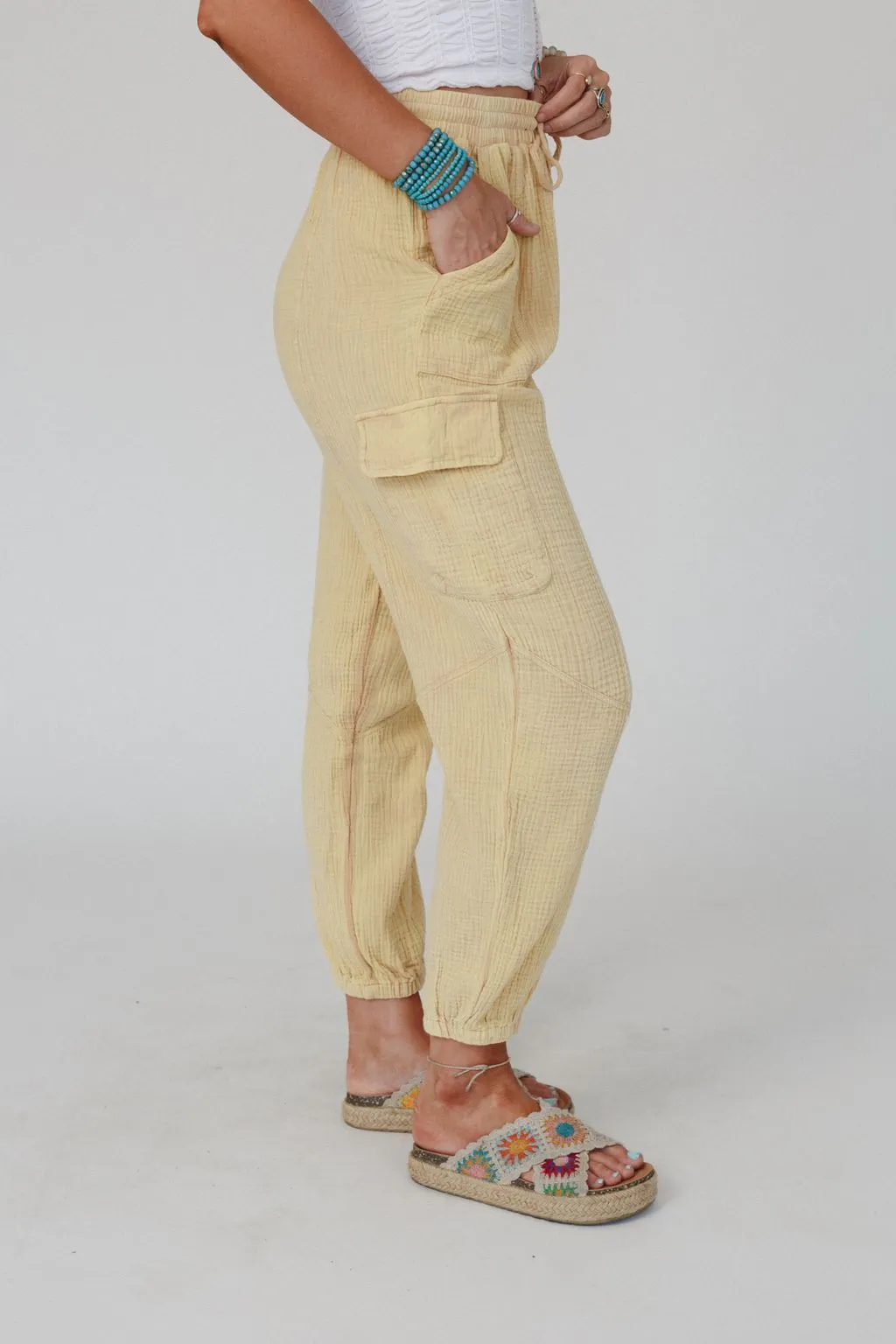 In My Pocket Cargo Joggers - Beige Yellow