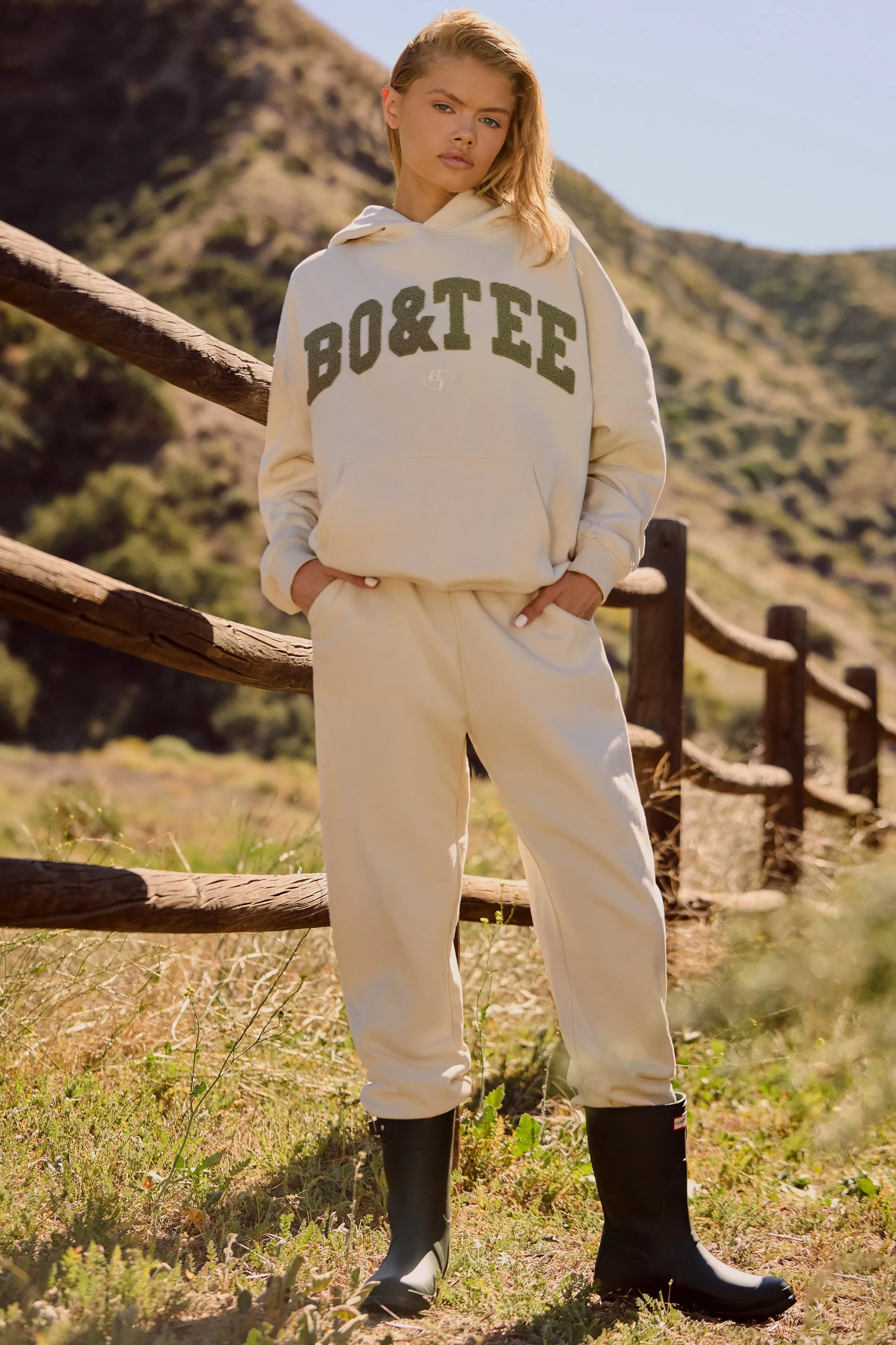 Mid-Rise Joggers in Bone