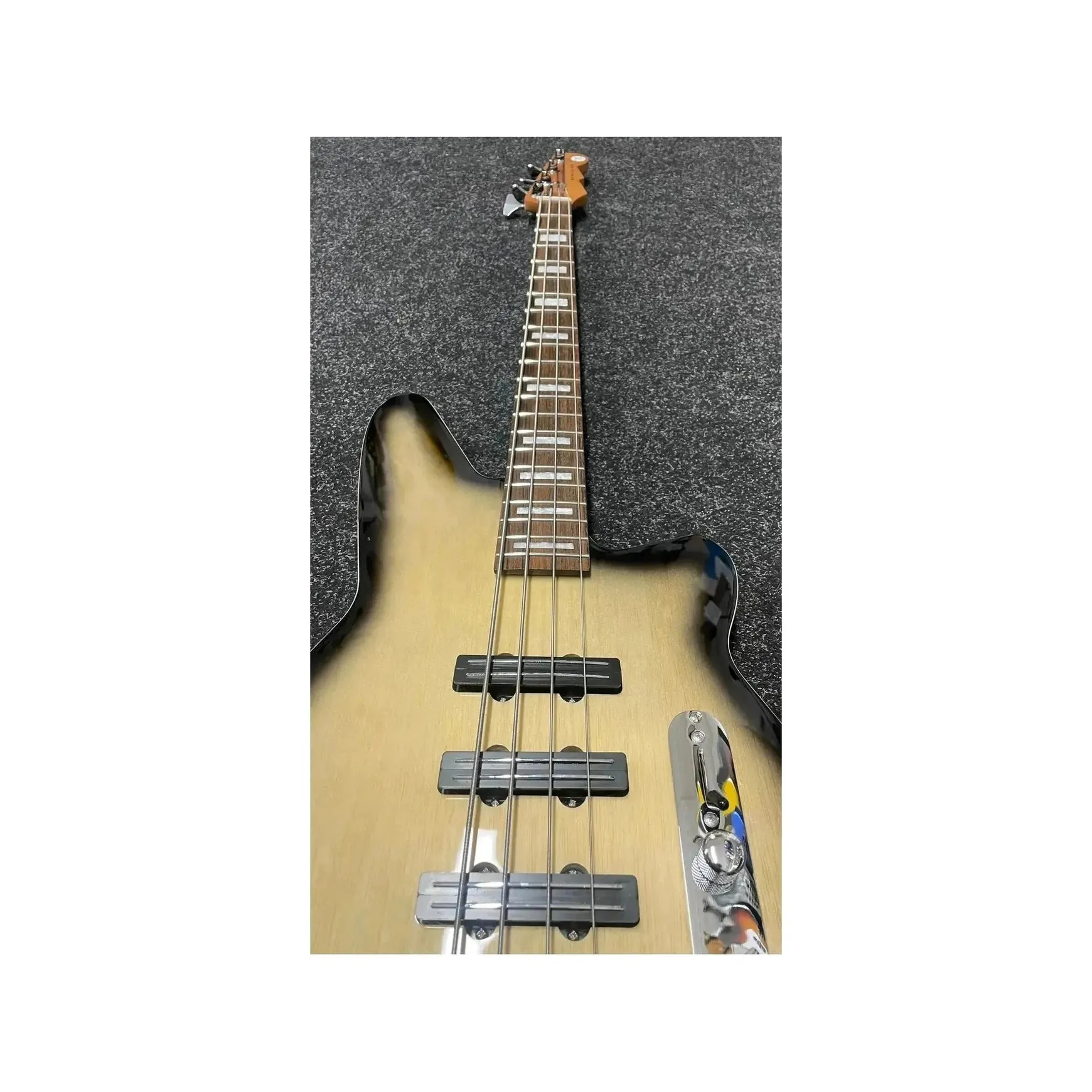 Reverend Triad Bass Korina Burst (Jazz Style) Pre-Owned