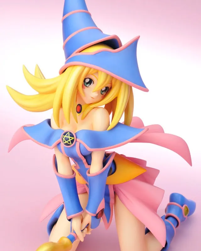 Yu-Gi-Oh! - Dark Magician Girl Figure ARTFX J